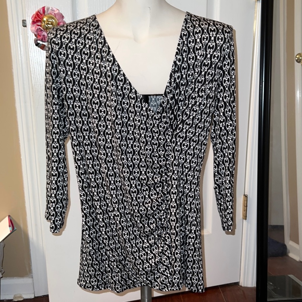 Dana Buchman patterned top